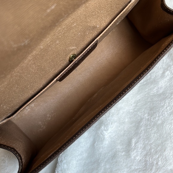 EUC Authentic Gucci Clutch with unbranded chain - Picture 8 of 17